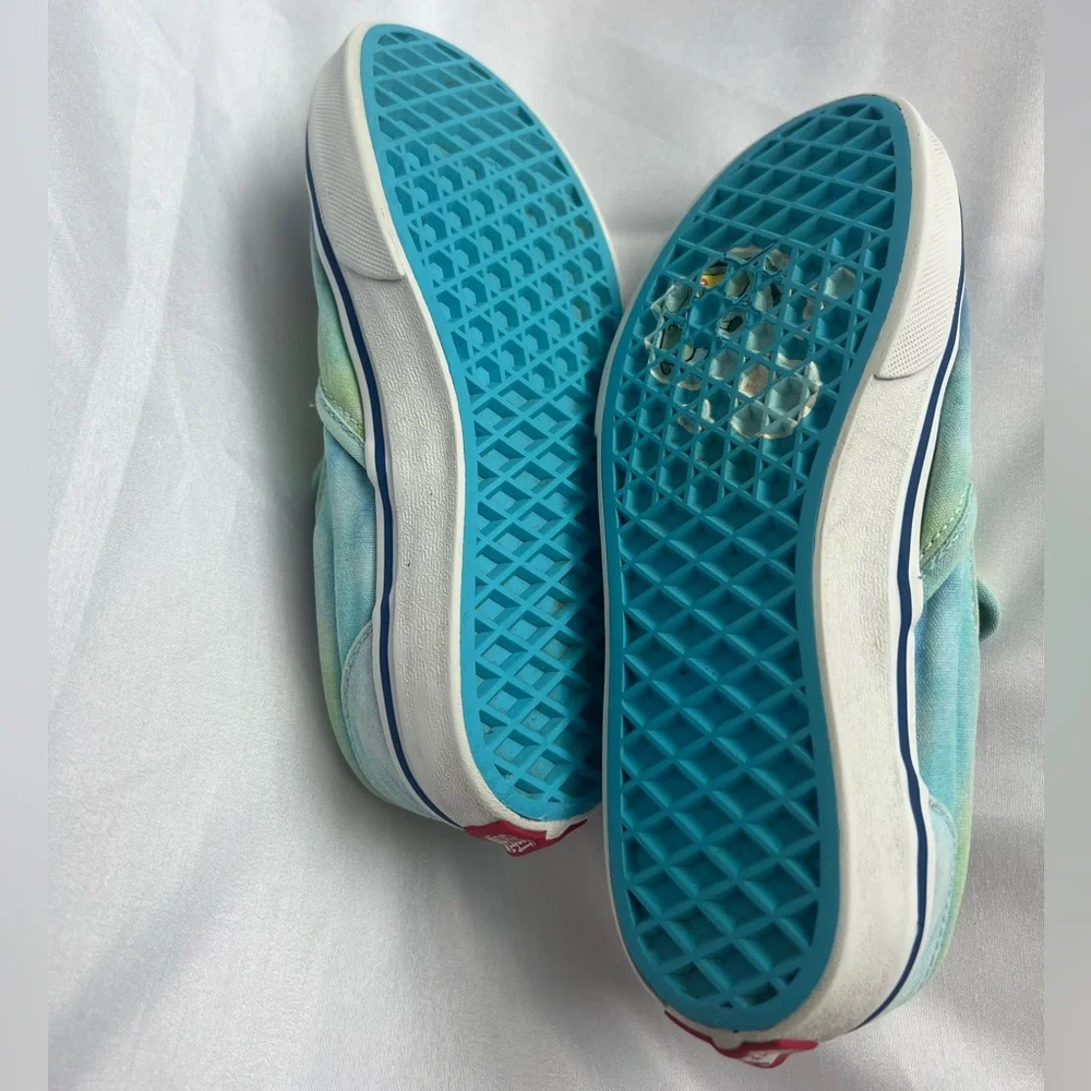 Vans Kids' Sponge Bob Square Pants    Slip-On Sneakers Size 3 Blue and Yellow - Picture 15 of 15